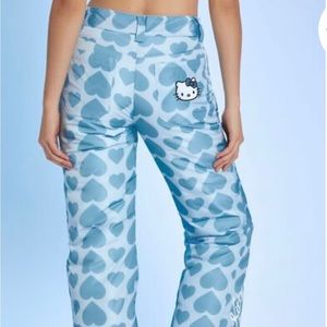 Hello kitty snowpants size large